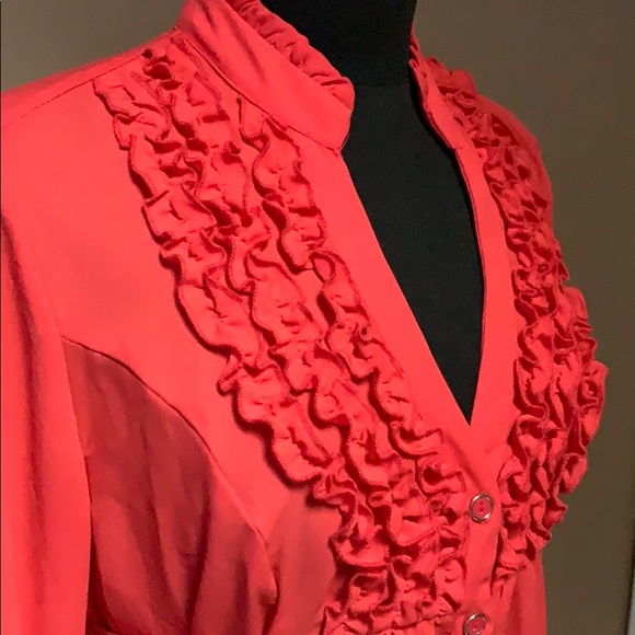 Beautiful V Neck With Front Ruffles Top - Picture 4 of 7